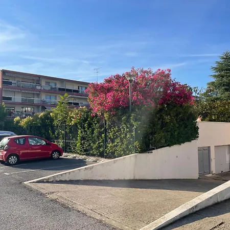 Beaux Arts - 2 Chambres, Parking, Balcon, Climatisation Et Piscine