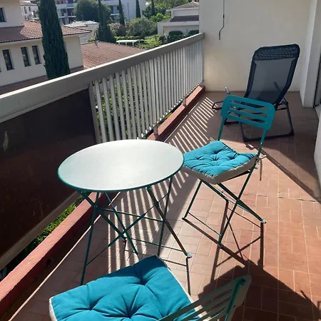 Beaux Arts - 2 Chambres, Parking, Balcon, Climatisation Et Piscine